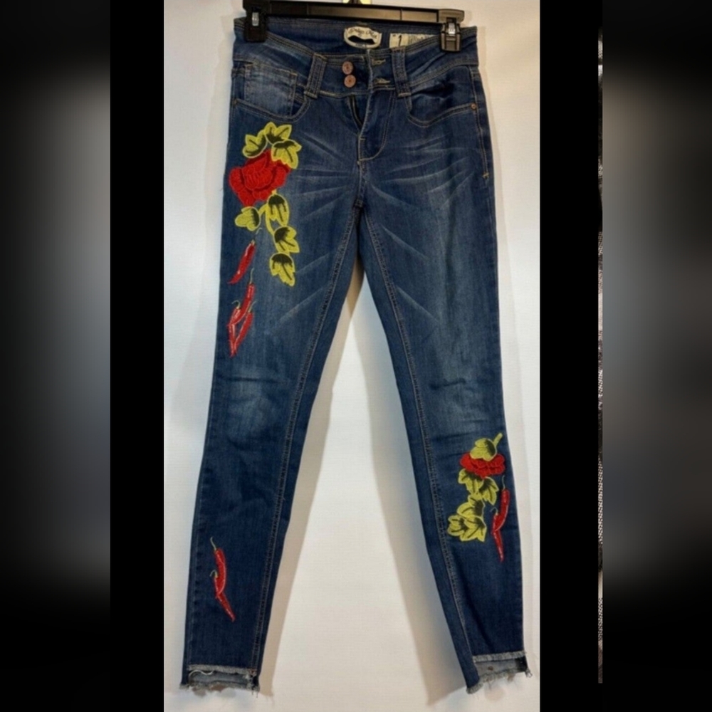 Jeans - Picture 3 of 4